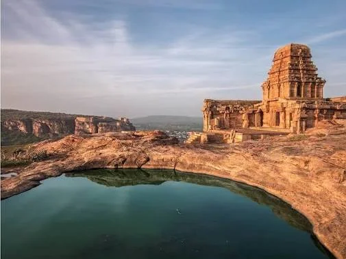 Badami Fort – Clifftop fort and Shivalaya temple