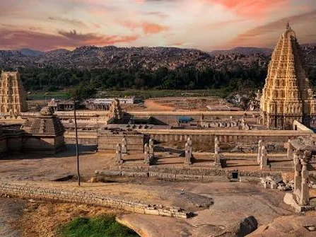 Hemakuta Hill – Sunset viewpoint over Hampi