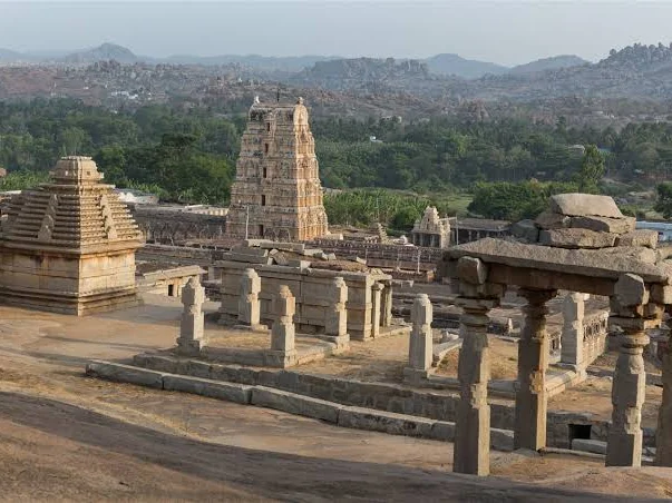 Virupaksha Temple – Hampi's oldest working temple