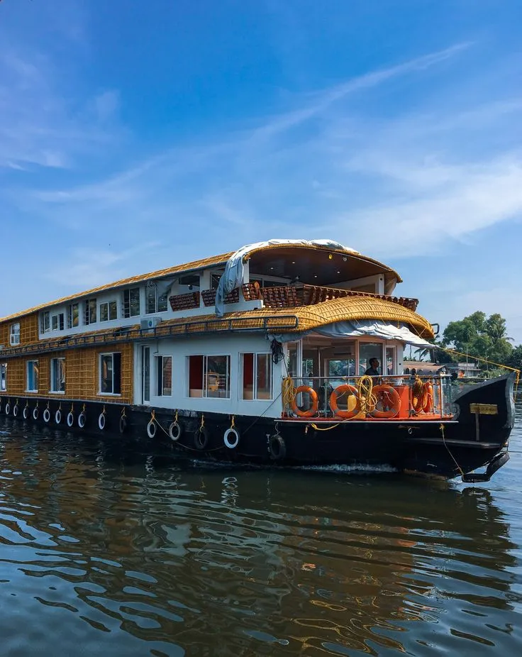 Kerala Houseboat