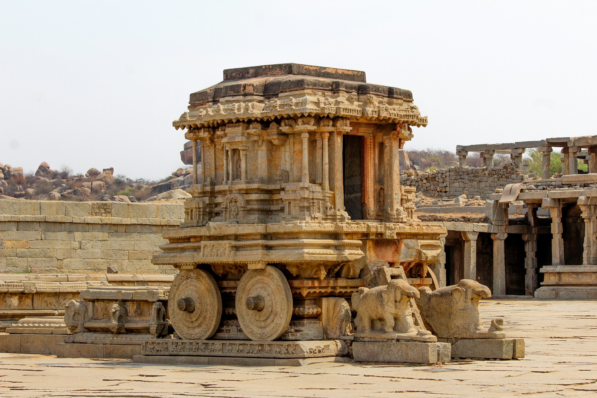 2D/1N Hampi & Badami Heritage Tour